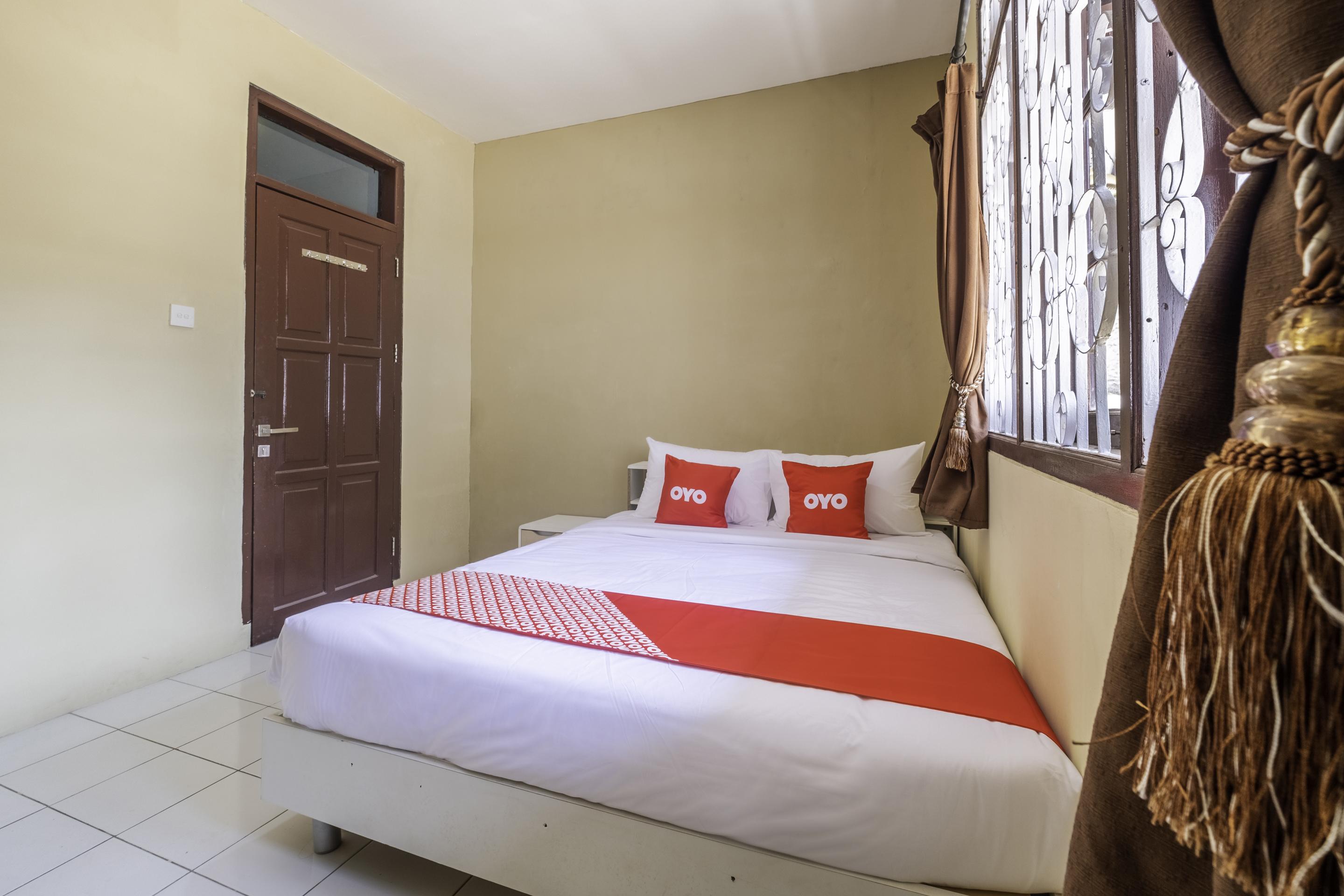 Super Oyo 1568 Stasiun Ka Cirebon Guest House מראה חיצוני תמונה
