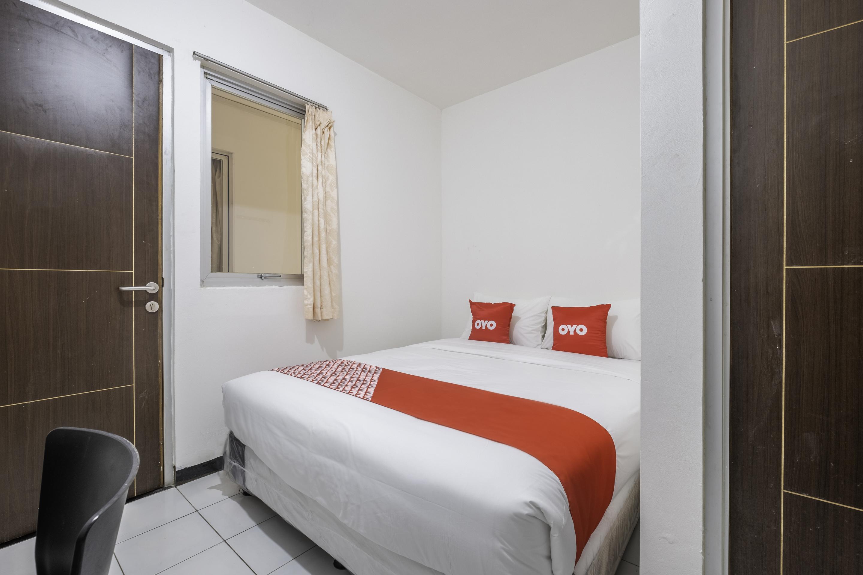 Super Oyo 1568 Stasiun Ka Cirebon Guest House מראה חיצוני תמונה